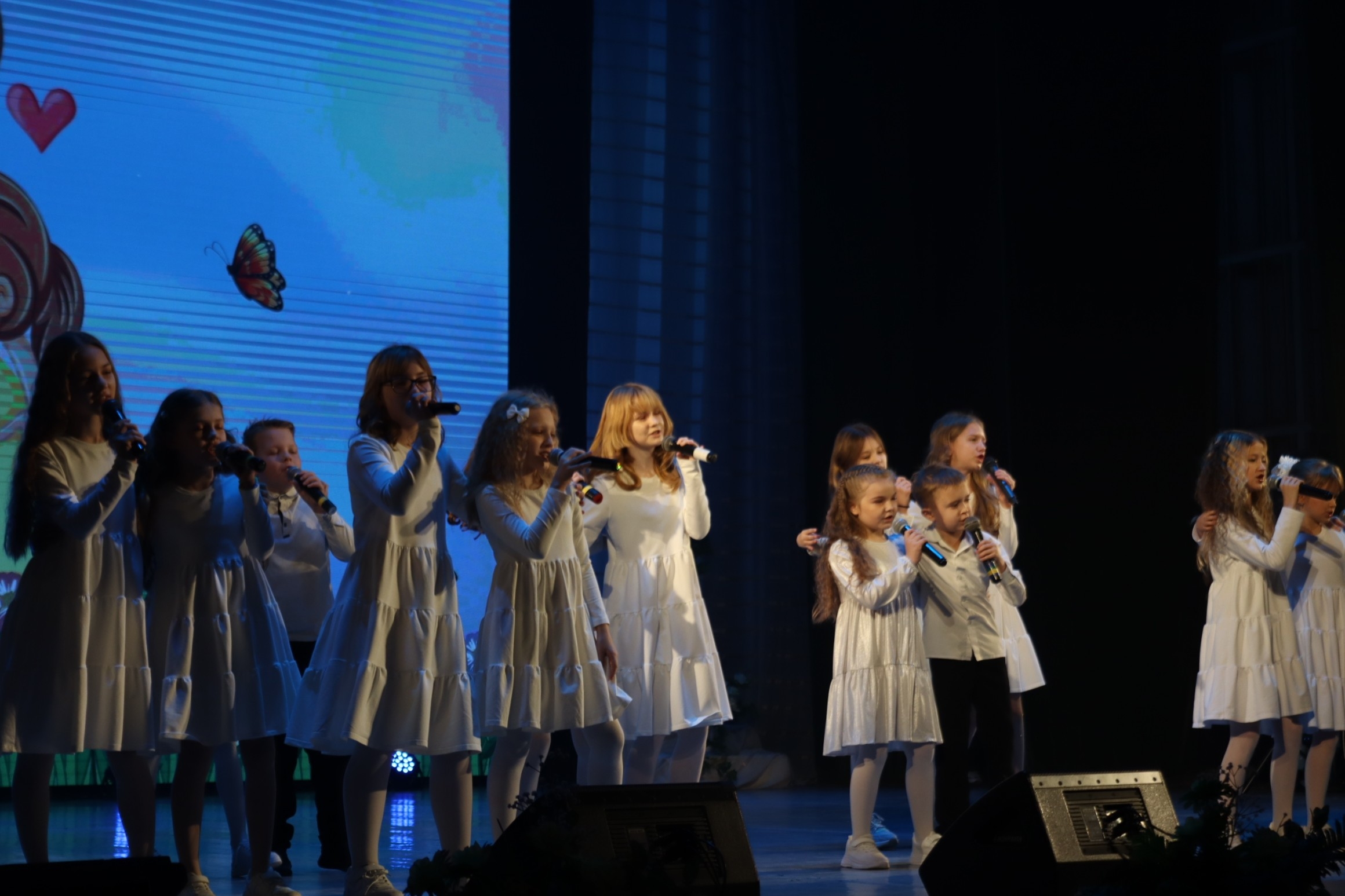 29 марта в ДК “Текстильщик” прошел отчётный концерт Народного ансамбля “Генезис” и Образцового ансамбля “Ювента” “Моя Россия – мелодия души”!🇷🇺